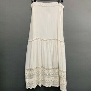 Lucky & Coco Women's Skirt Large Tiered Ivory White A-Line NWT
